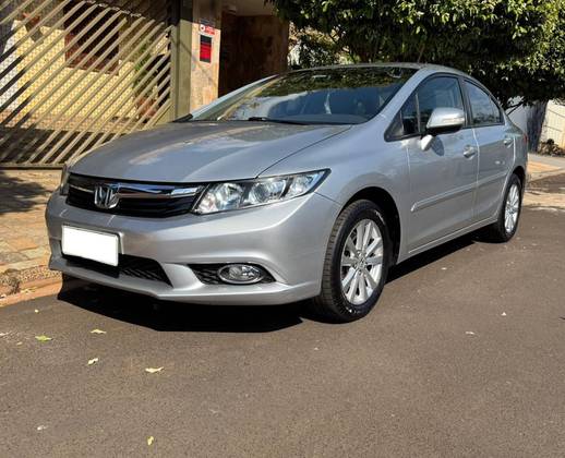 HONDA CIVIC 2.0 LXR 16V FLEX 4P AUTOMÁTICO HONDA CIVIC 2.0 LXR 16V FLEX 4P AUTOMÁTICO